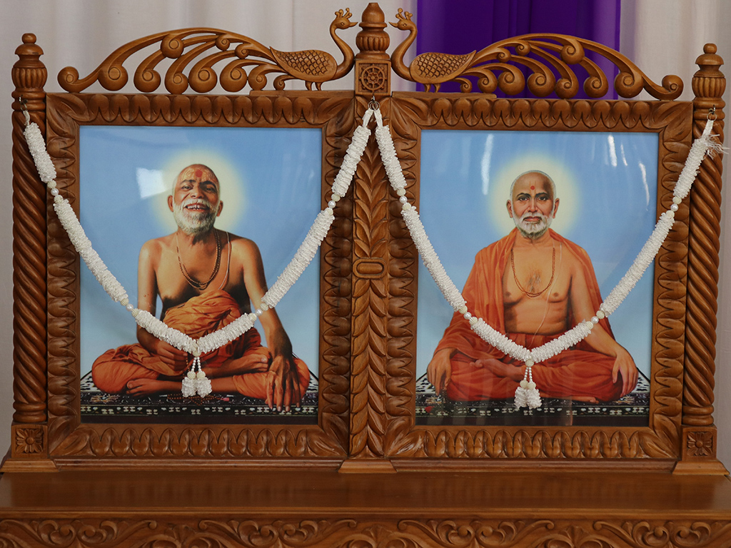 On Left, Brahmaswarup Yogiji Maharaj and On Right Brahmaswarup Shastriji Maharaj