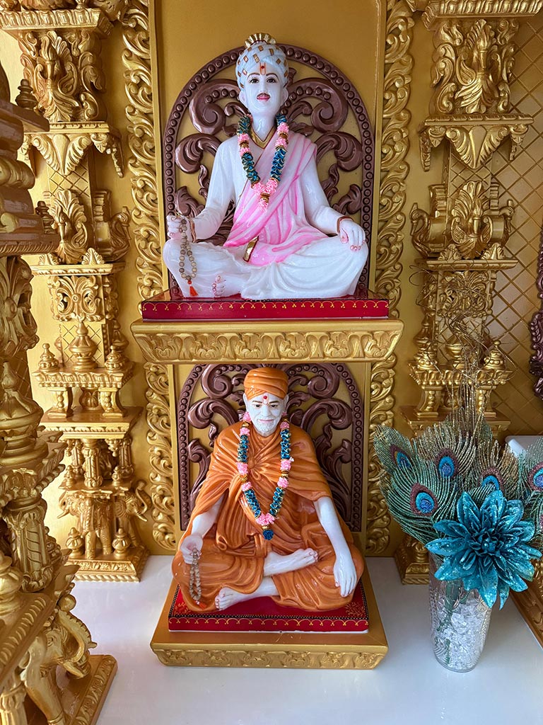 Brahmaswarup Bhagatji Maharaj and Brahmaswarup Yogiji Maharaj