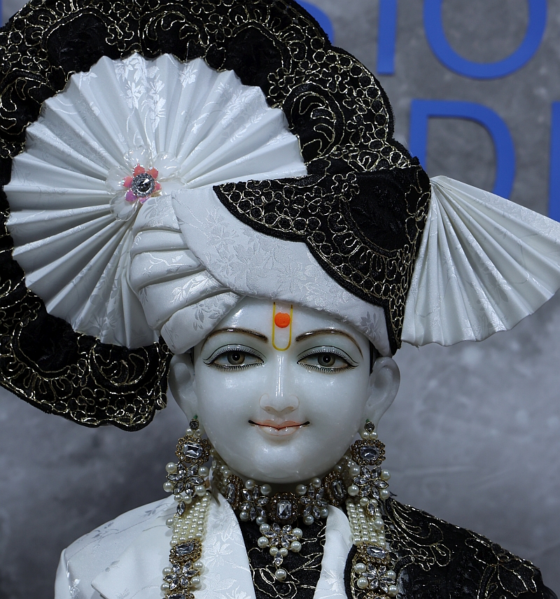 Poorna Purushottam Shree Sahajanand Swami Maharaj
