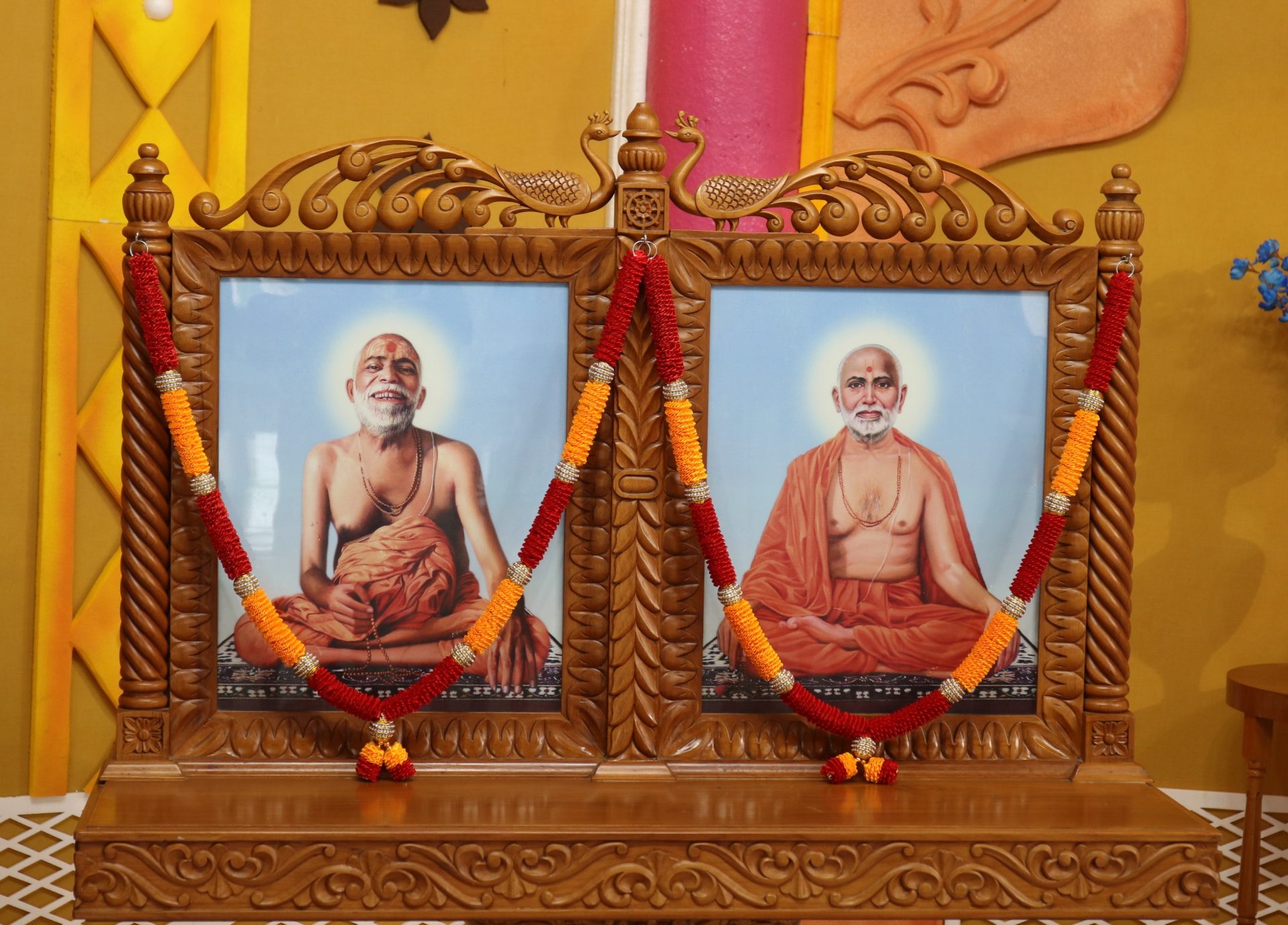 On Left, Brahmaswarup Yogiji Maharaj and On Right Brahmaswarup Shastriji Maharaj
